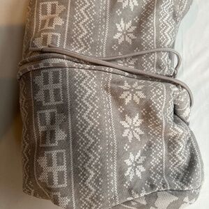 Cozy winter argyle pattern sweater